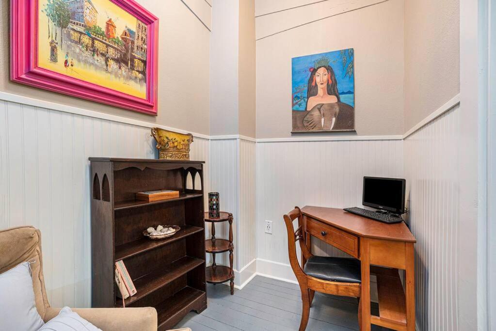 Beachy Bungalow! 2Bd, King Bed Galveston Exterior foto